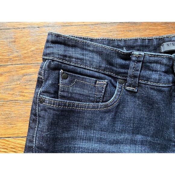 NINE WEST Jeans Bootcut Distressed Jeans sz 8/28 Long (Actual sz 31W) - Picture 3 of 15